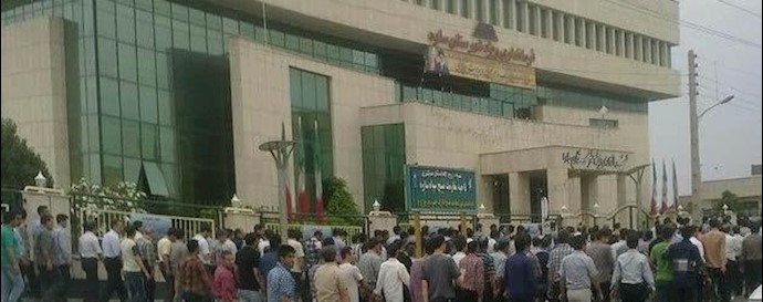 تجمع کارگران شهرک صنعتی شهر ساوه 