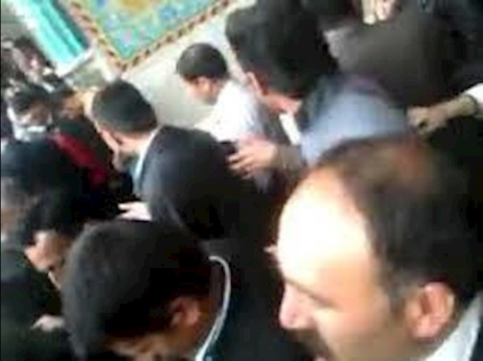 تظاهرات لری بختیاری بر علیه صدا و سیمای رژیم آخوندی