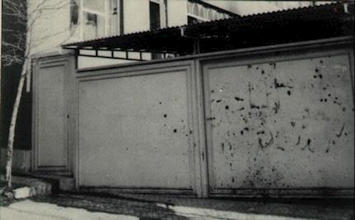 دیوار پایگاه اشرف شهیدان