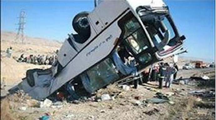 سقوط یک اتوبوس در جاده هراز
