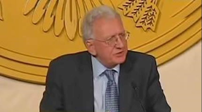 رابرت جوزف سفیر سابق کنترل تسلیحاتی آمریکا