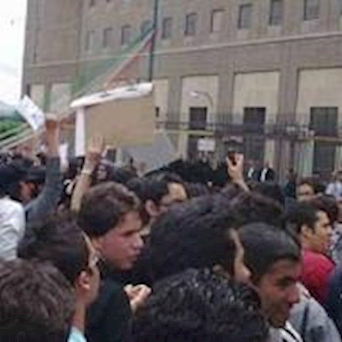 تجمع اعتراضی کارگران اهواز-آرشیو