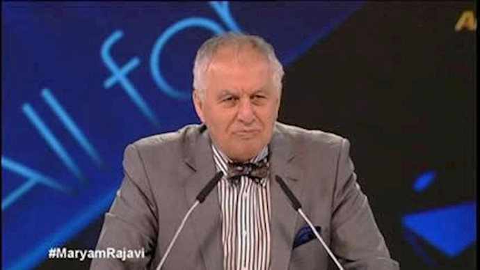 سید احمد غزالی نخست‌وزیر پیشین الجزایر