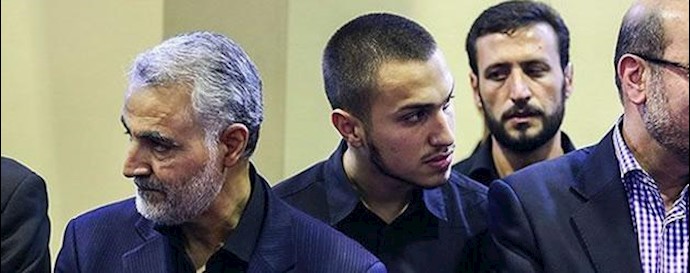 جهاد عماد مغنیه پسر عماد مغنیه در كنار پاسدار قاسم سليمانى