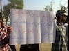 تجمع کارگران بومی اخراج شده از فولاد شادگان مقابل درب فرمانداری