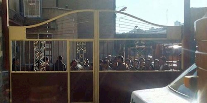 تجمع اعتراضی کارگران شهرداری سردشت 