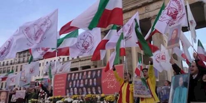 کارزار جهانی اشرف‌نشانها تظاهرات اعتراضی هموطنان در برلین 