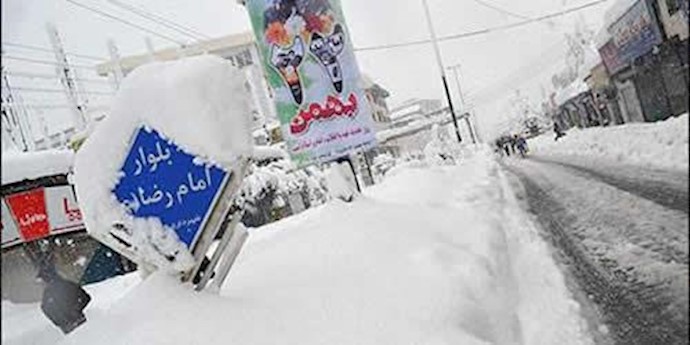 برف و بوران شدید شهرهای مختلف ایران را در برگرفت
