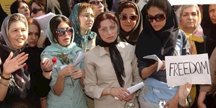 تجمع زنان برای کسب آزادی در ایران - آرشیو