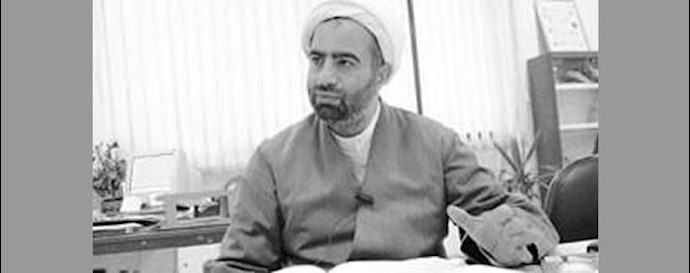حسام الدین آشنا معاون فرهنگی آخوند روحانی