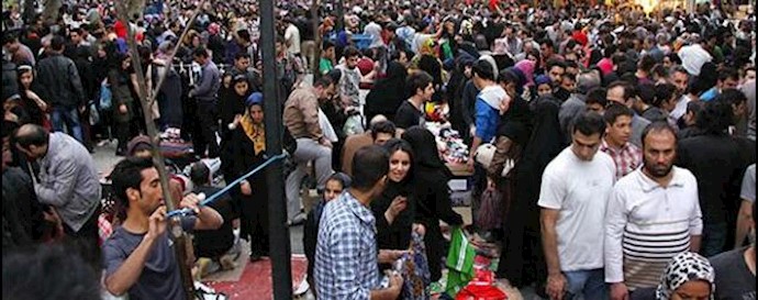  دستفروشان در بازار تهران  - آرشیو
