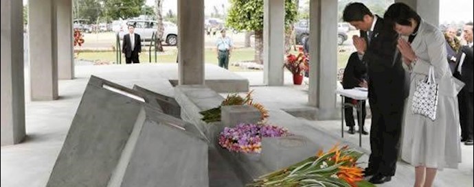 شینزو آبه -  بنای یادبود جنگ دوم جهانی در واشینگتن