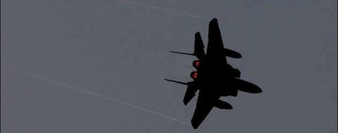بمباران مواضع حوثی‌ها توسط هواپیماهای اتئلاف