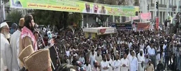 تظاهرات مردم پاکستان در حمایت از عملیات توفان قاطع