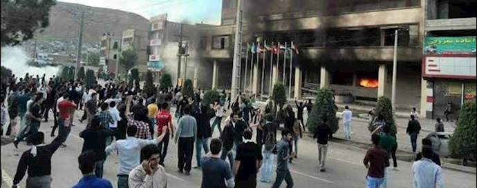 به آتش کشیدن هتل تارا توسط مردم مهاباد