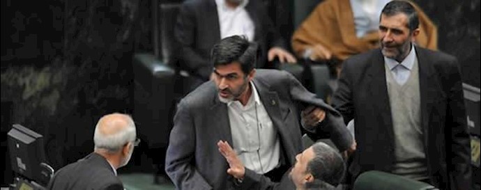 درگیری میان باندهای ارتجاع 