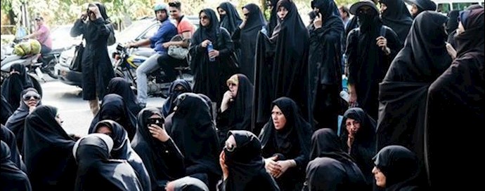 تجمع مربیان و معلمین پیش دبستانی در مقابل وزارت آموزش و پرورش تهران -آرشيو 