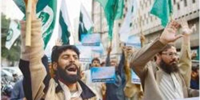 تظاهرات  مردم پاکستان علیه تجاوزها و دخالتهای رژیم ایران