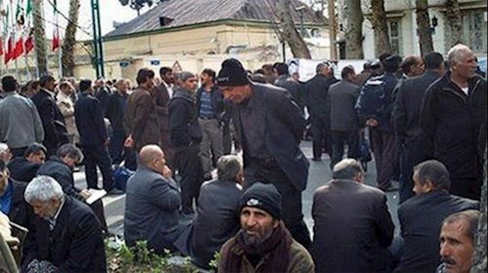تجمع اعتراضی کارگران نیشکر هفت‌تپه