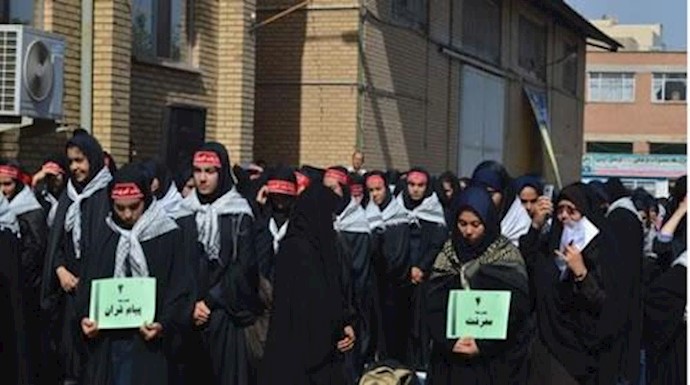 اعزام دختران دانش آموز به مناطق جنگ ضدمیهنی 