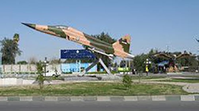تجمع اعتراضی پرسنل نیروی هوایی پایگاه چهارم شکاری دزفول