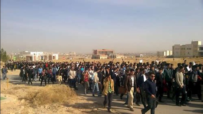 تجمع اعتراضی دانشجویان دانشگاه بجنورد