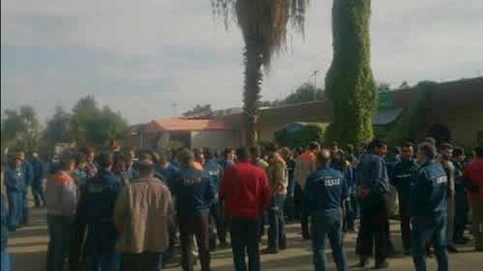 تجمع اعتراضی کارگران شرکت گروه ملی صنعتی فولاد