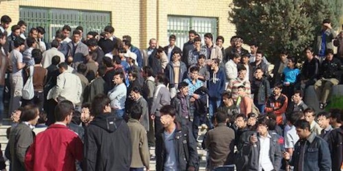 تجمع اعتراضی  در کرمانشاه - آرشیو