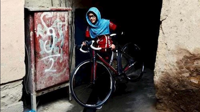 دوچرخه سواری زنان و خط و نشان کشیدن دادستان رژيم در طرقبه