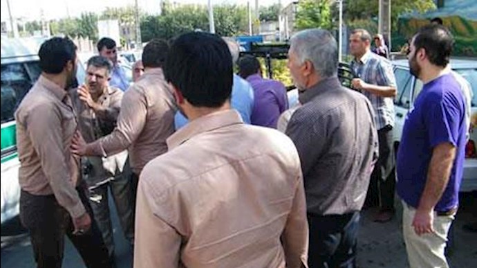   درگیری کسبه با  مأموران سد معبر شهرداری  در تهران
