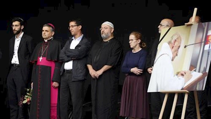 همبستگی مسلمانان و مسیحیان فرانسه در نبرد با تروریسم