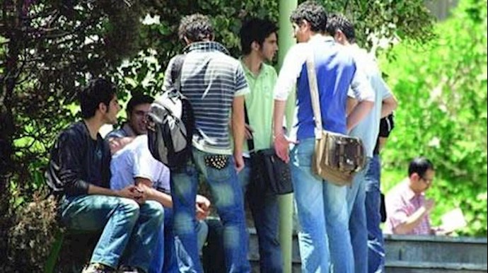 هشدار کارگزاران رژیم نسبت به بیکاری فارغ‌التحصیلان دانشگاه