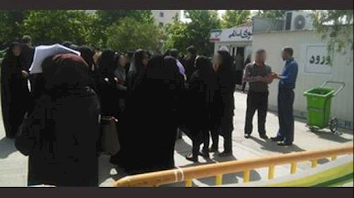 تجمع اعتراضی فرهنگیان مقابل مجلس ارتجاع برای چندمین بار