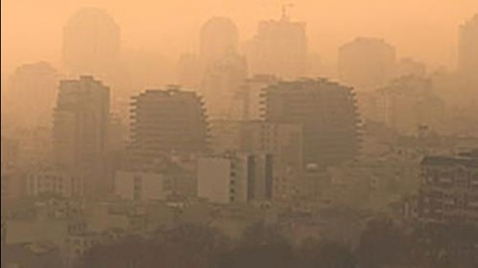 آلودگی هوای اراک از استانداردهای زیست محیطی عبور کرد