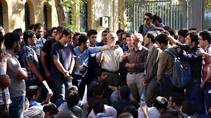 تحصن دانشجویان دانشگاه شریف