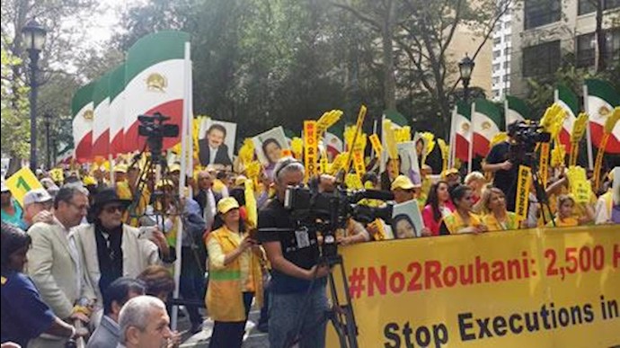 تظاهرات علیه حضور رئیس‌جمهور رژیم آخوندی در نیویورک مقابل مجمع عمومی ملل متحد