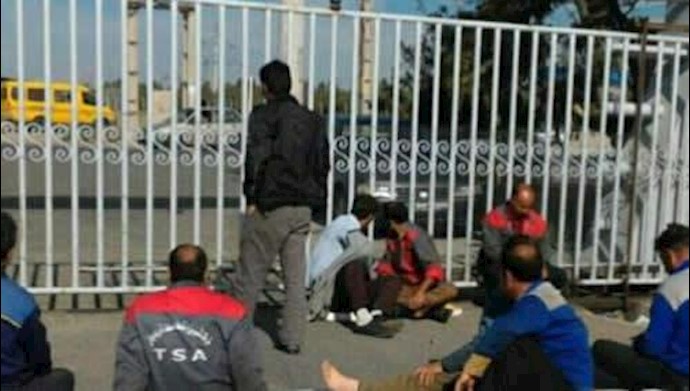 تجمع اعتراضی کارگران توسعه صنعت آذربایجان