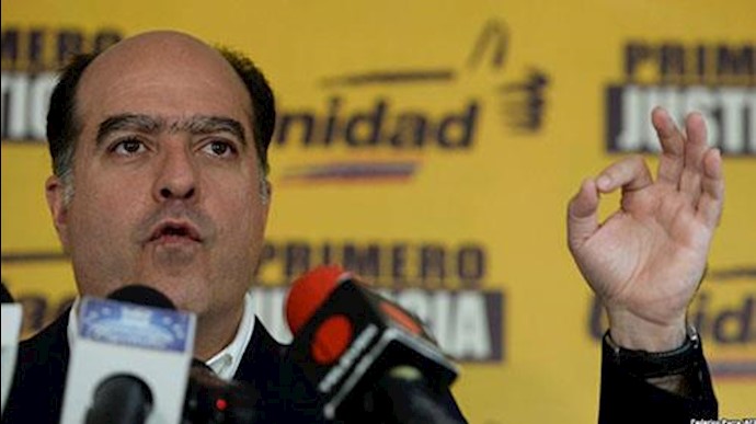 خولیو بورخس، رئیس سابق مجمع ملی ونزوئلا و زندانی سیاسی، از جمله برندگان ساخاروف ۲۰۱۷ است.