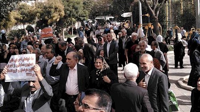 تجمع بازنشستگان در تهران