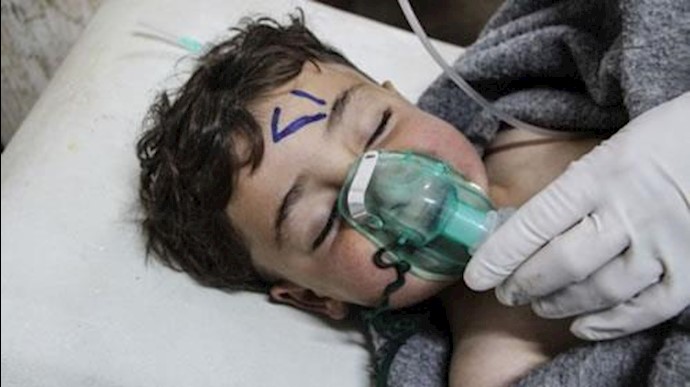 یک کودک مجروح در بمباران شیمیایی در سوریه