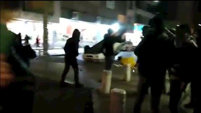 چپ کردن و به آتش کشیدن خودروی پلیس در مشهد