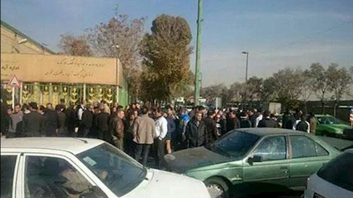 تجمع کارگران شرکت حمل و نقل خلیج‌فارس در تهران