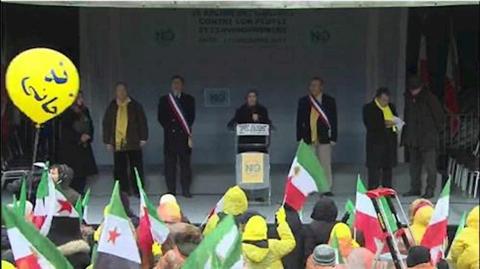 گردهمایی ایرانیان آزده در پاریس