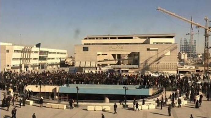 تظاهرات سراسری در حمایت از قیام مردم ایران