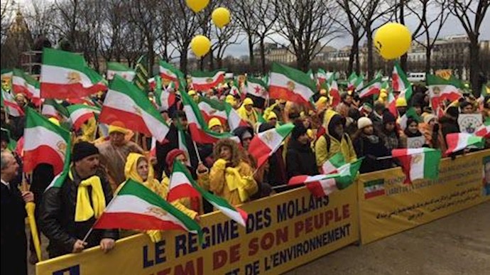 تظاهرات ایرانیان در پاریس به‌مناسبت روز جهانی حقوق‌بشر
