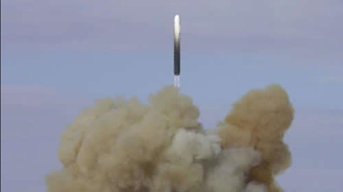 شلیک موشکهای بالستیک توسط حوثی ها در یمن-آرشیو