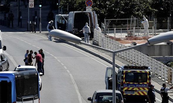 حمله تروریستی فرانسه دو کشته بر جای گذاشت