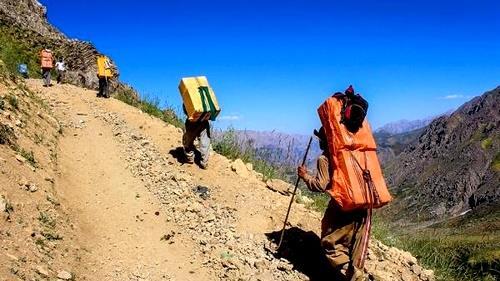 جان باختن يک کولبر زحمتکش کرد بر اثر شليک مستقيم پاسداران جان باختن يک کولبر زحمتکش کرد بر اثر شليک مستقيم پاسداران