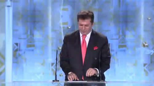 فاتمیر مدیو رهبرحزب جمهوریخواه آلبانی- نماینده پارلمان