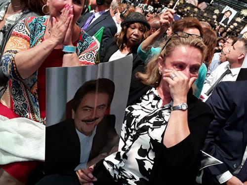 گردهمایی عظیم ایرانیان با حضور رئیس جمهور مریم رجوی گردهمایی عظیم ایرانیان با حضور رئیس جمهور مریم رجوی